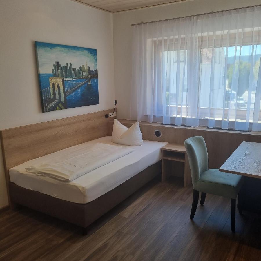 Hotel Garni Krone Geislingen an der Steige Luaran gambar